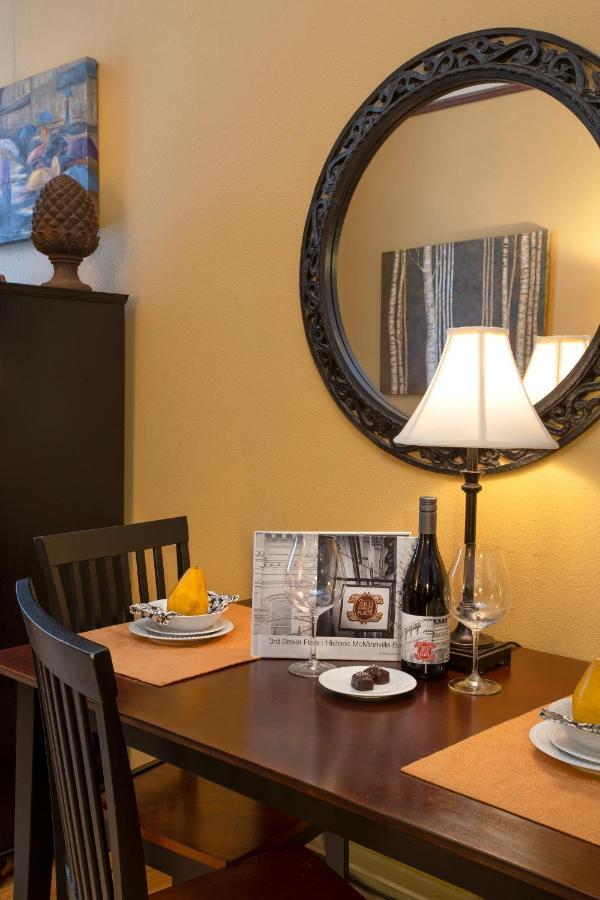 3Rd Street Flats Apartment МакМинвил Екстериор снимка