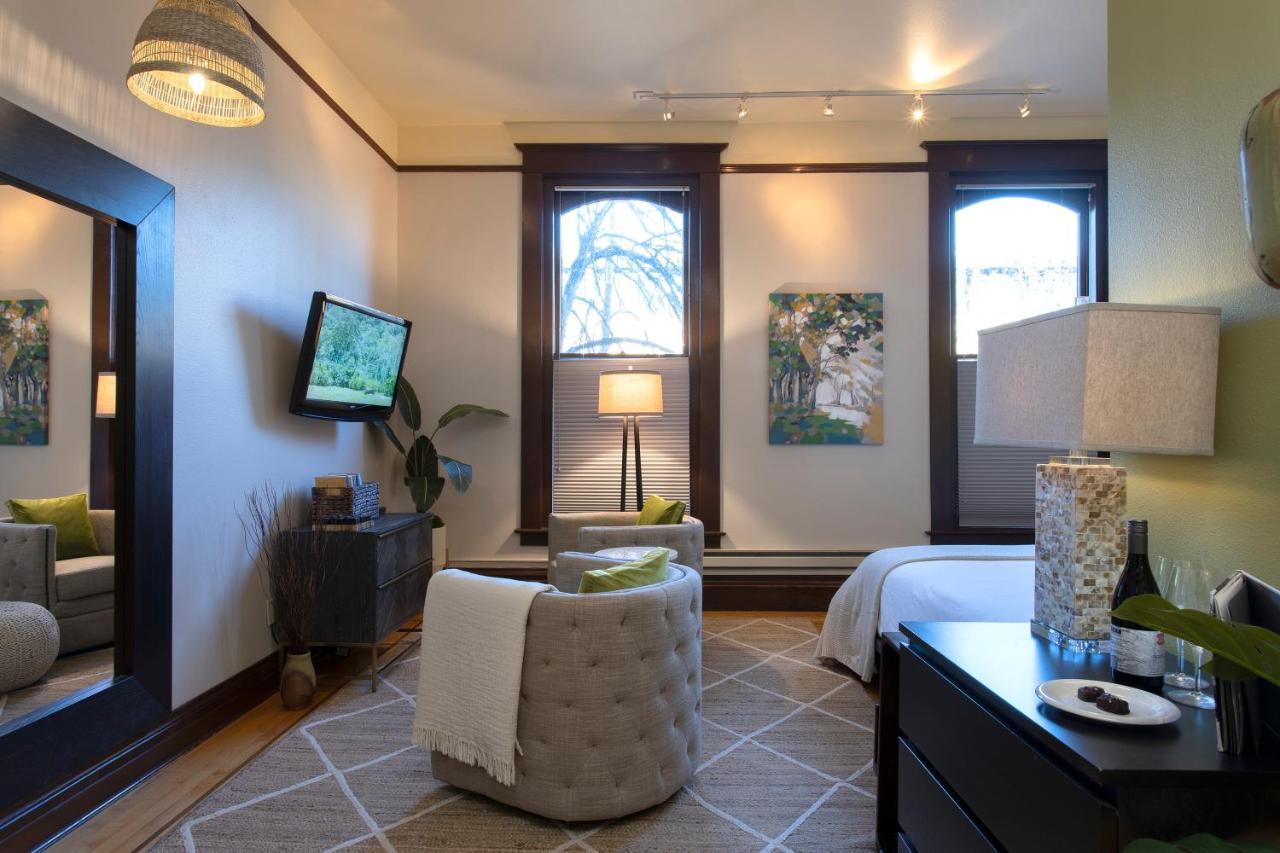 3Rd Street Flats Apartment МакМинвил Екстериор снимка