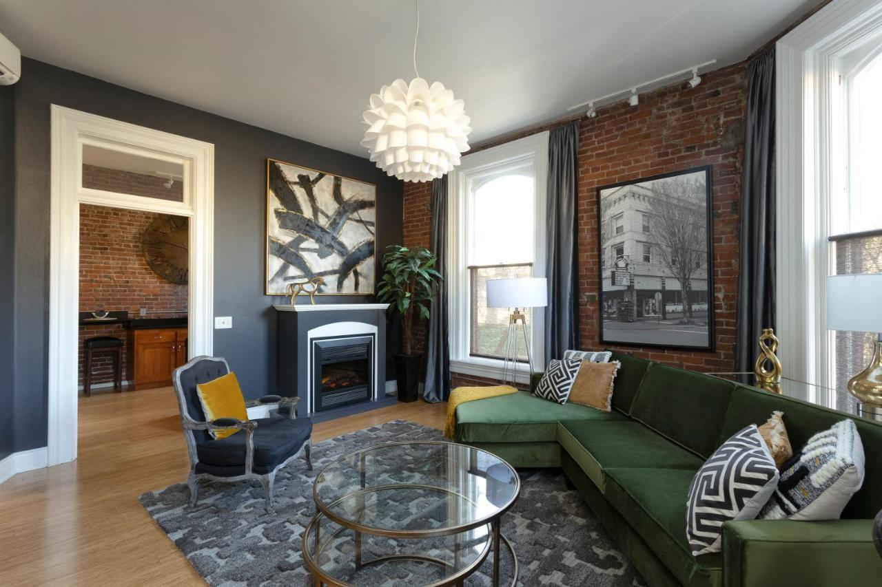 3Rd Street Flats Apartment МакМинвил Екстериор снимка